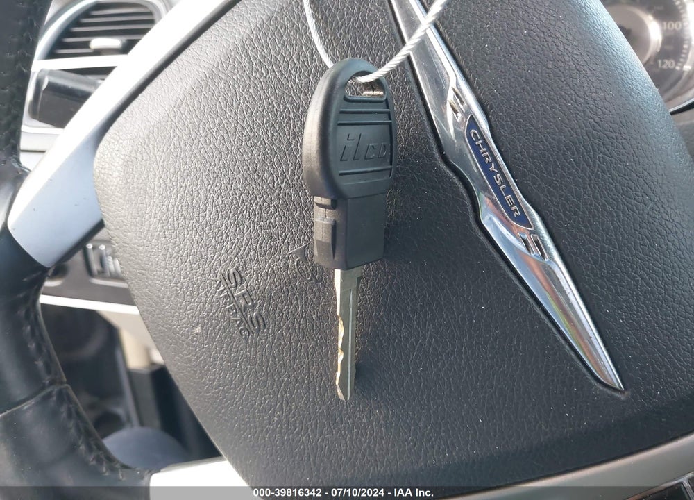 2014 CHRYSLER TOWN & COUNTRY VIN: 2C4RC1BG8ER436767
