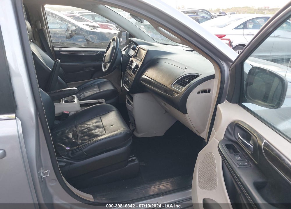 2014 CHRYSLER TOWN & COUNTRY VIN: 2C4RC1BG8ER436767