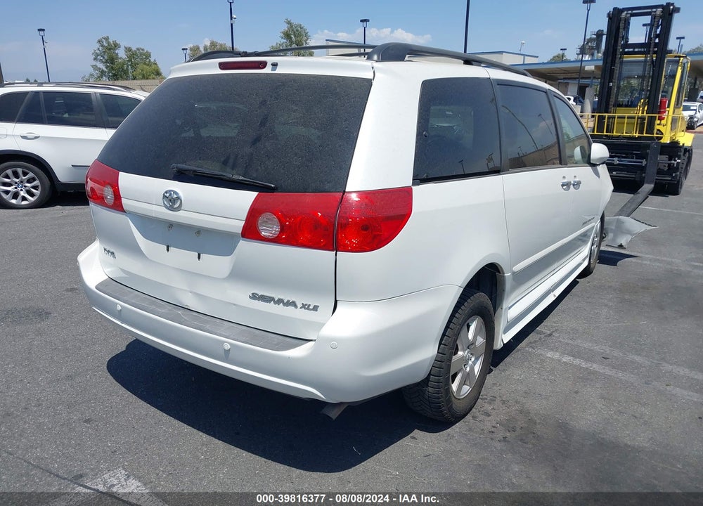 2010 TOYOTA SIENNA XLE VIN: 5TDYK4CC9AS311645