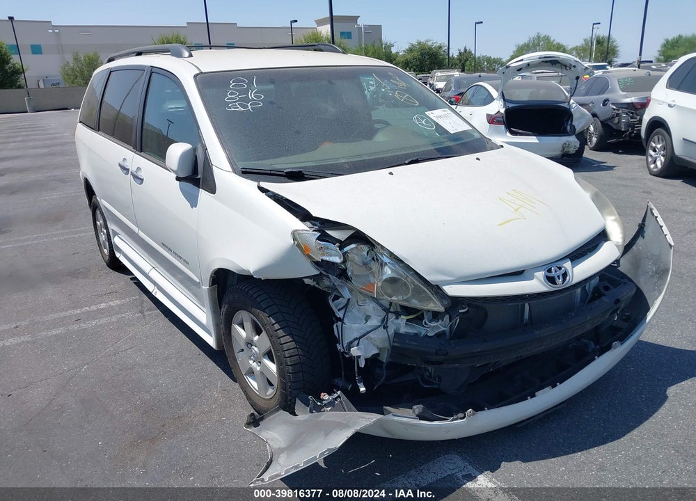 2010 TOYOTA SIENNA XLE VIN: 5TDYK4CC9AS311645