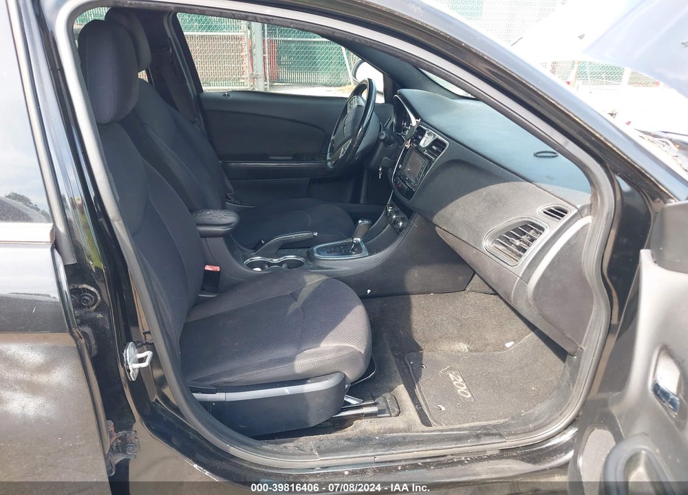2012 CHRYSLER 200 TOURING VIN: 1C3CCBBG4CN250122