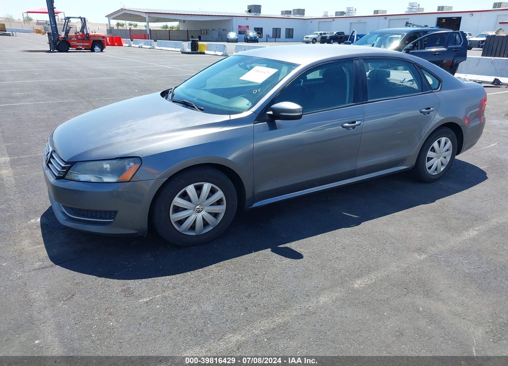 2013 VOLKSWAGEN PASSAT 2.5L S VIN: 1VWAP7A33DC096662