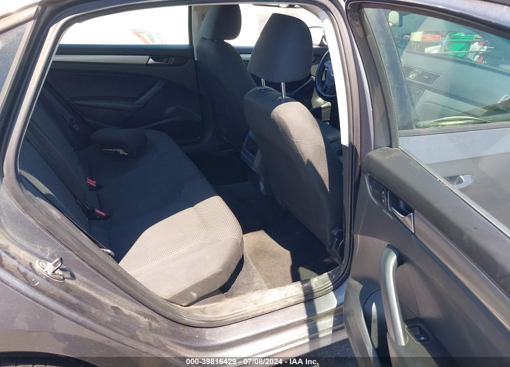 2013 VOLKSWAGEN PASSAT 2.5L S VIN: 1VWAP7A33DC096662