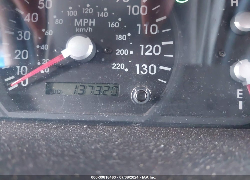 2004 KIA SORENTO EX/LX VIN: KNDJC733545235089