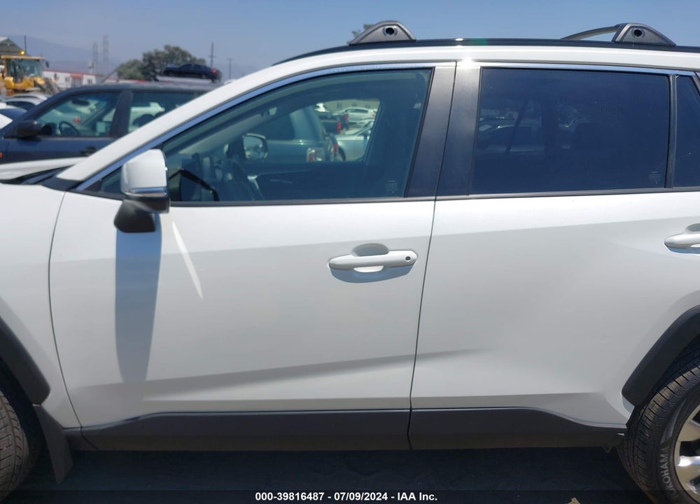 2022 TOYOTA RAV4 XLE PREMIUM VIN: JTMC1RFV8ND087146