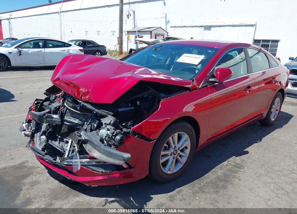 2015 HYUNDAI SONATA VIN: 5NPE24AF4FH021567