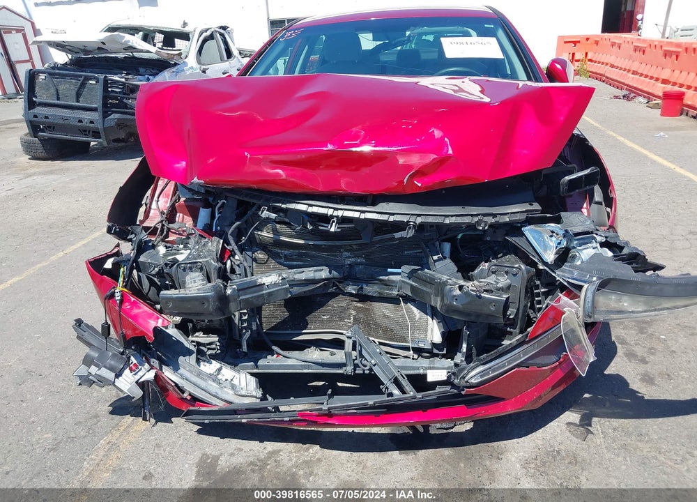 2015 HYUNDAI SONATA VIN: 5NPE24AF4FH021567