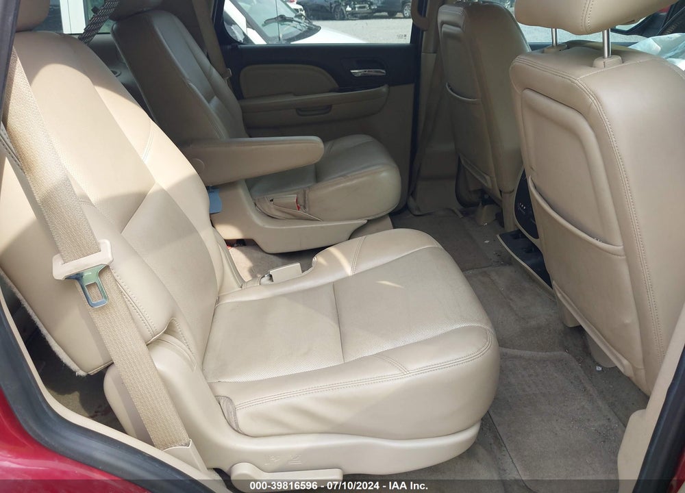 2013 GMC YUKON DENALI VIN: 1GKS2EEF5DR368306