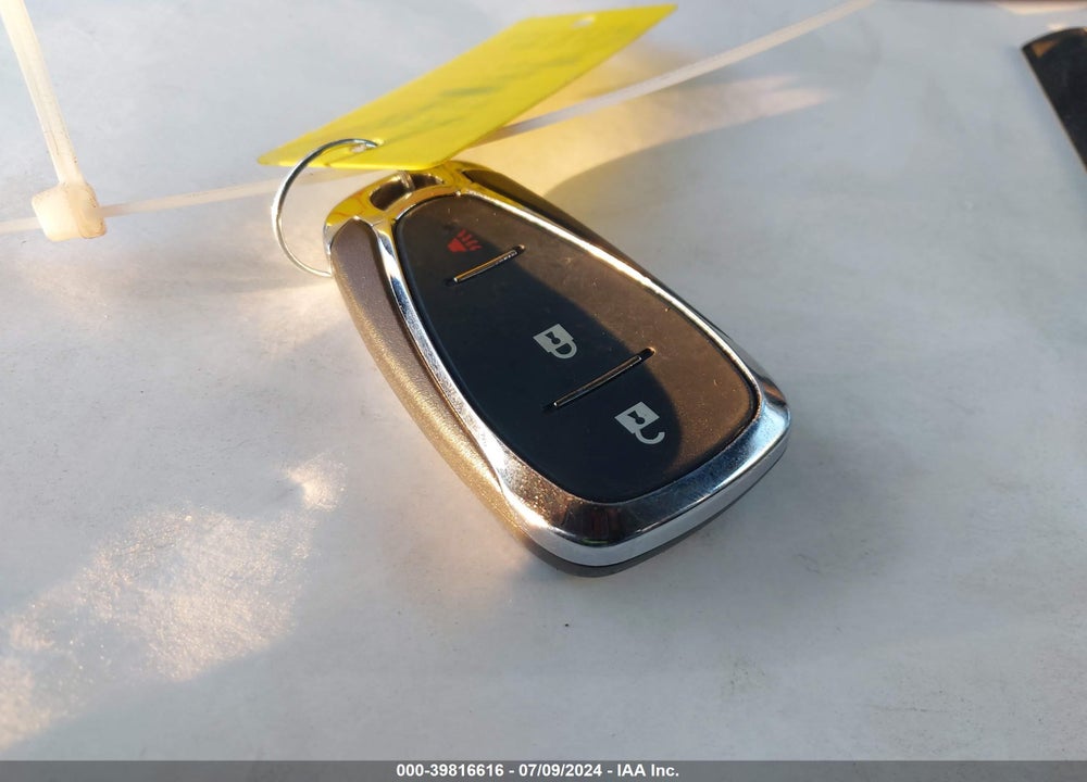 2019 CHEVROLET EQUINOX LT VIN: 3GNAXKEVXKL239116