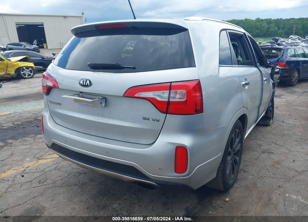 2015 KIA SORENTO SX V6 VIN: 5XYKW4A79FG582192