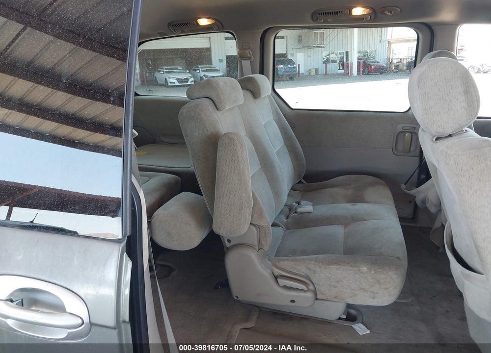 2005 KIA SEDONA EX/LX VIN: KNDUP132056756982