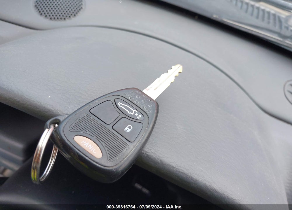 2007 JEEP LIBERTY SPORT VIN: 1J4GL48K97W521917