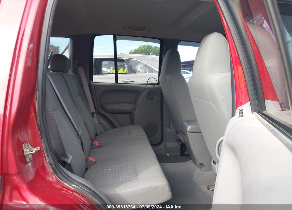 2007 JEEP LIBERTY SPORT VIN: 1J4GL48K97W521917