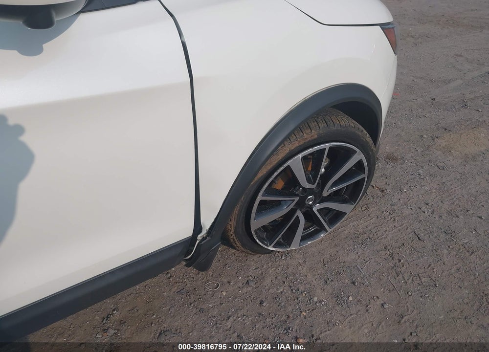 2019 NISSAN ROGUE SPORT SL VIN: JN1BJ1CP6KW525569