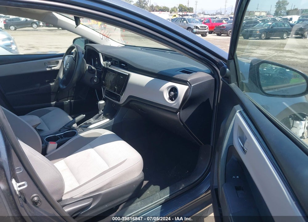 2017 TOYOTA COROLLA LE VIN: 2T1BURHEXHC951597