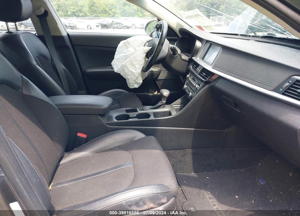 2020 KIA OPTIMA S VIN: 5XXGT4L30LG402820