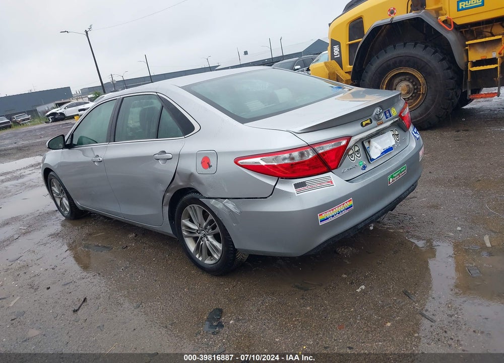 2017 TOYOTA CAMRY SE VIN: 4T1BF1FK1HU675779