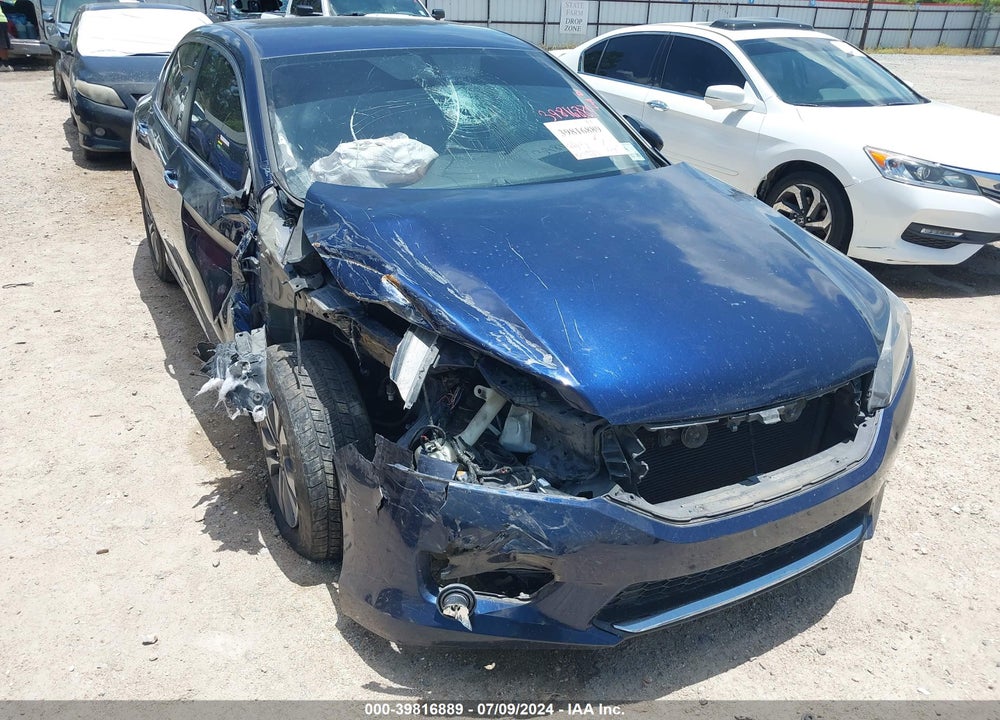 2013 HONDA ACCORD VIN: 1HGCR2F35DA183624