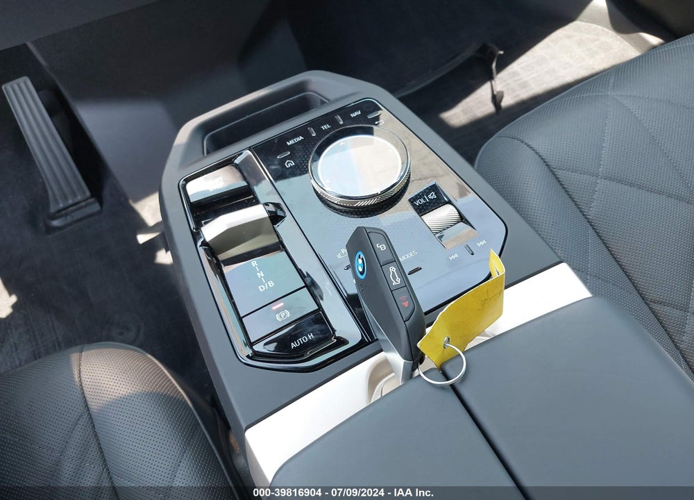 2022 BMW IX XDRIVE50 VIN: WB523CF05NCK44317