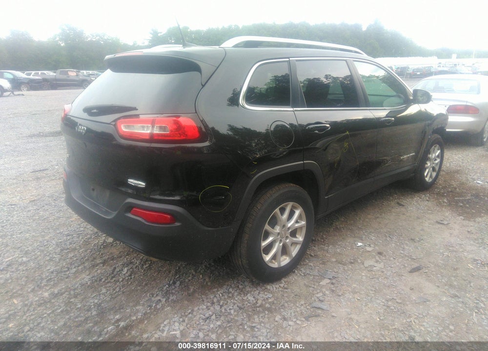 2017 JEEP CHEROKEE LATITUDE 4X4 VIN: 1C4PJMCS9HW575562