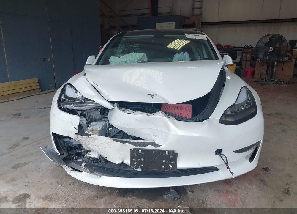 2020 TESLA MODEL 3 STANDARD RANGE PLUS REAR-WHEEL DRIVE/STANDARD RANGE REAR-WHEEL DRIVE VIN: 5YJ3E1EA2LF504318