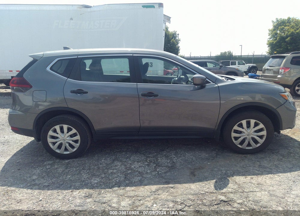2019 NISSAN ROGUE S VIN: 5N1AT2MV4KC826201