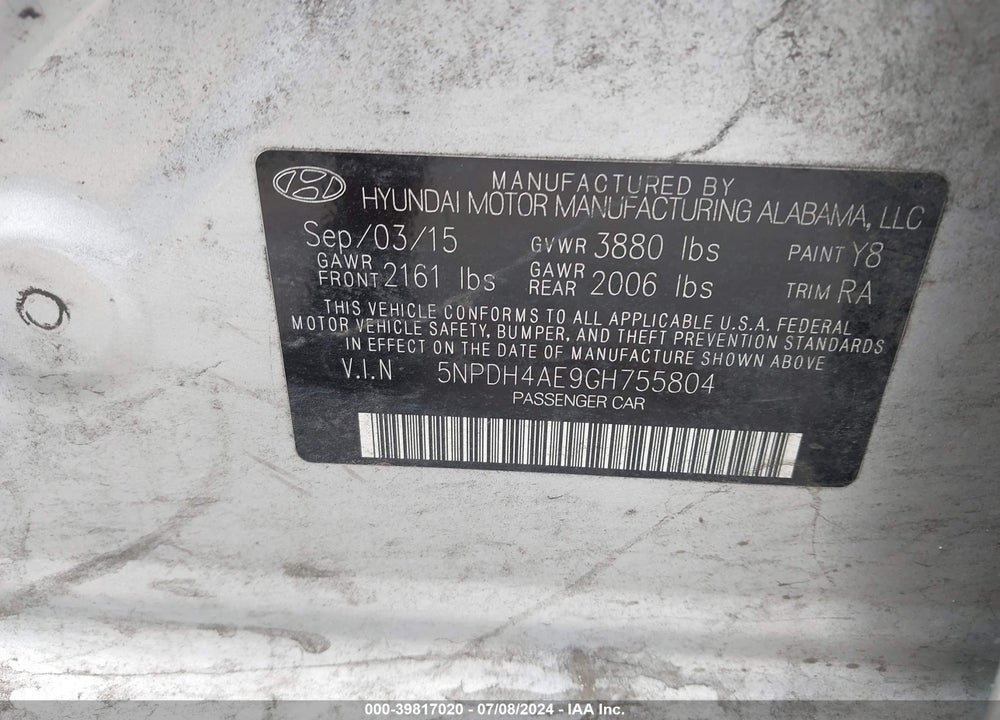 2016 HYUNDAI ELANTRA VIN: 5NPDH4AE9GH755804