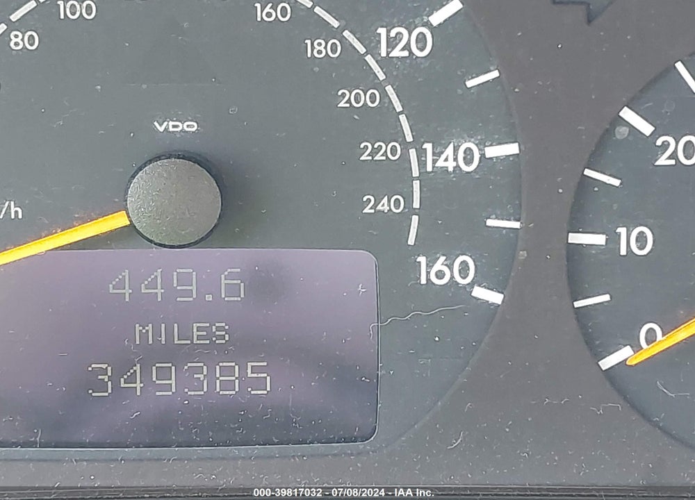 2002 MERCEDES-BENZ E 320 VIN: WDBJH65J82B475208