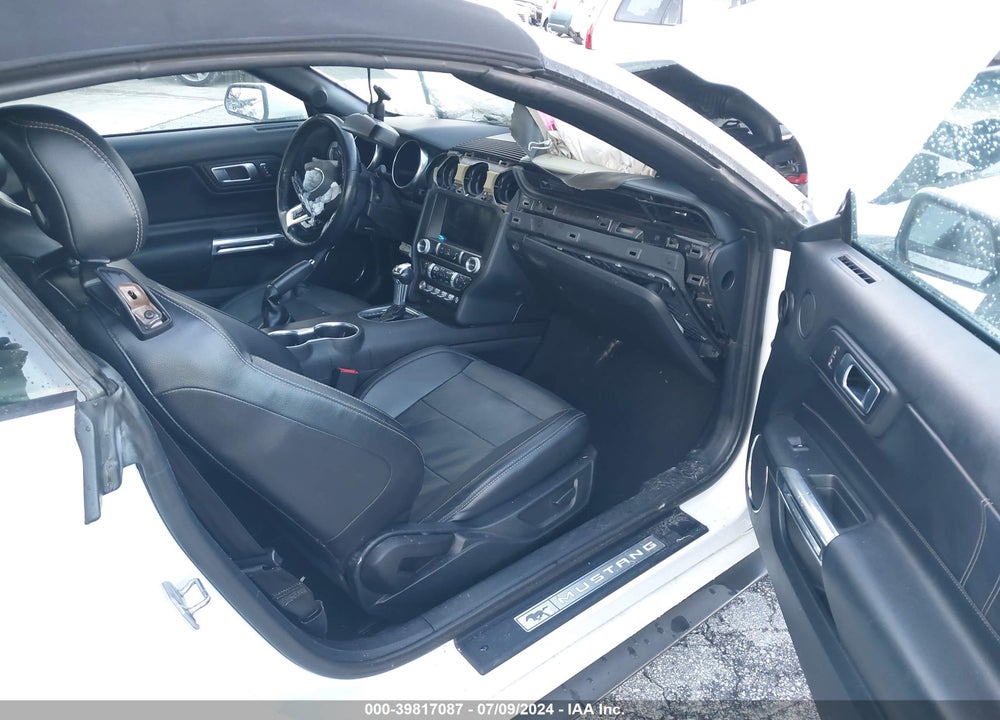 2020 FORD MUSTANG ECOBOOST PREMIUM VIN: 1FATP8UHXL5136947
