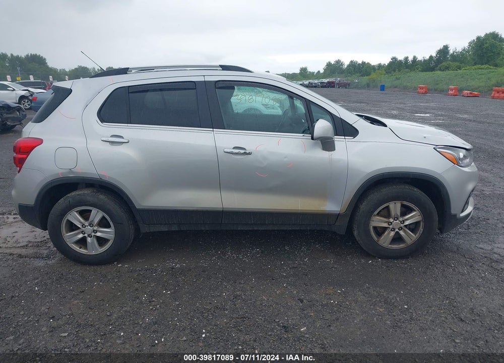 2017 CHEVROLET TRAX LT VIN: 3GNCJPSB8HL272271