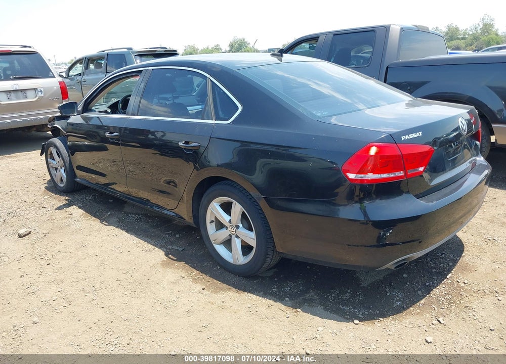 2013 VOLKSWAGEN PASSAT 2.5L SE VIN: 1VWBP7A36DC092108