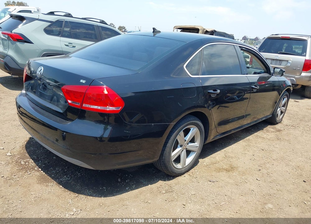 2013 VOLKSWAGEN PASSAT 2.5L SE VIN: 1VWBP7A36DC092108
