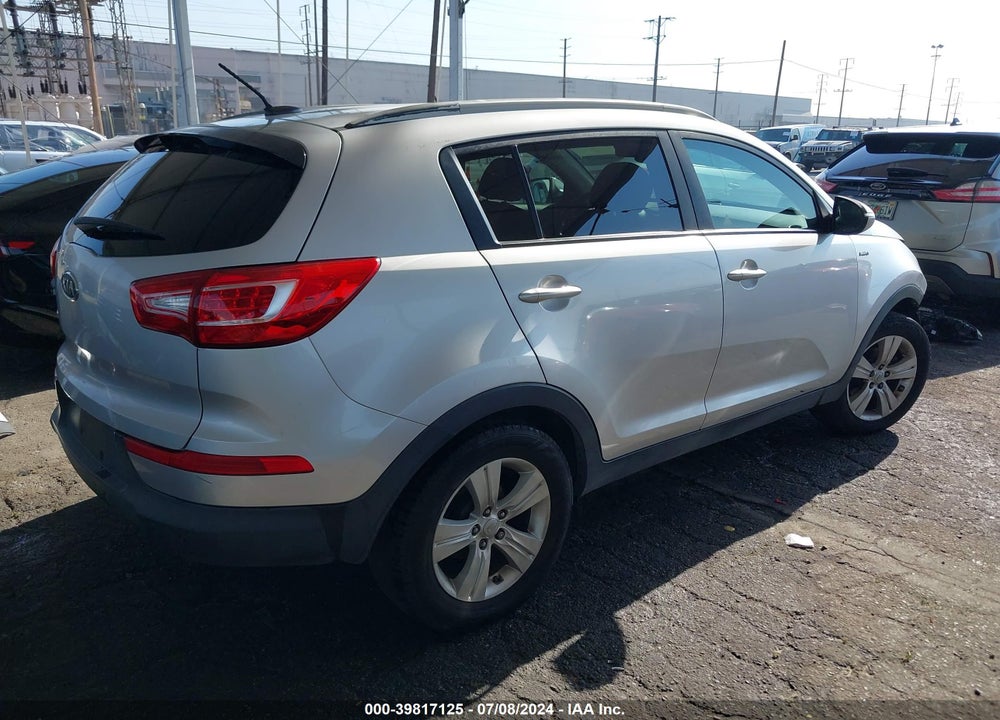 2011 KIA SPORTAGE LX VIN: KNDPBCA24B7138628