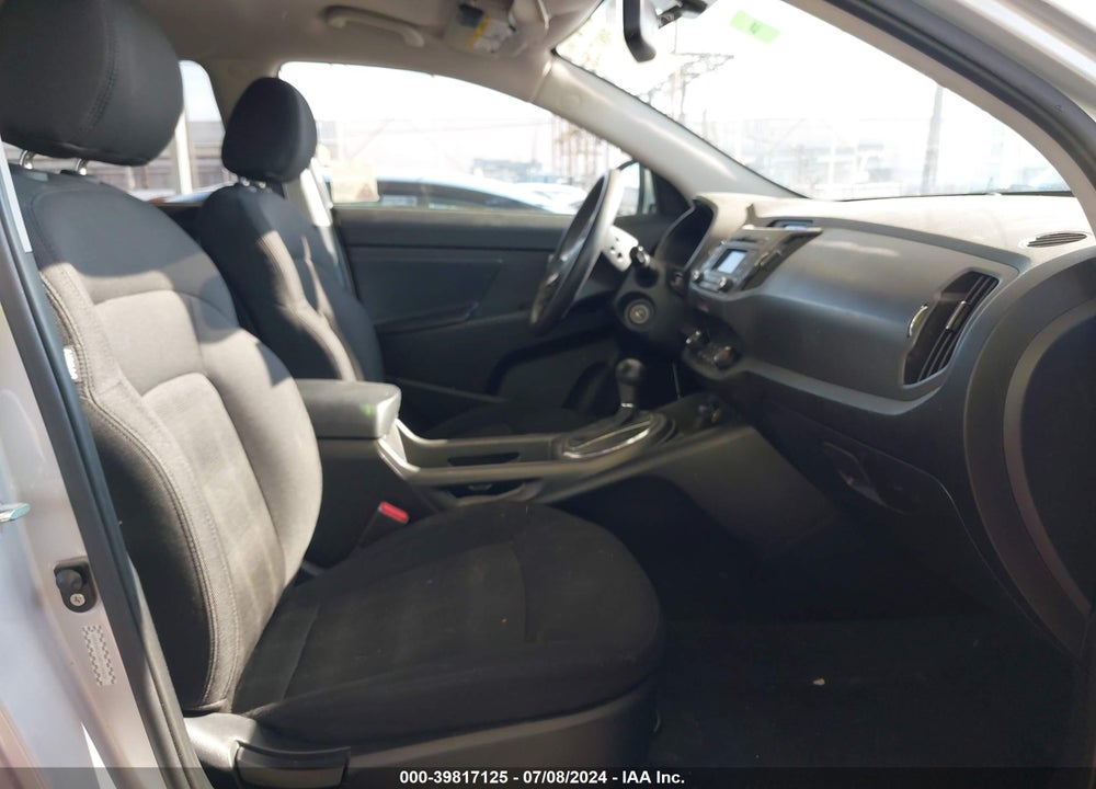 2011 KIA SPORTAGE LX VIN: KNDPBCA24B7138628