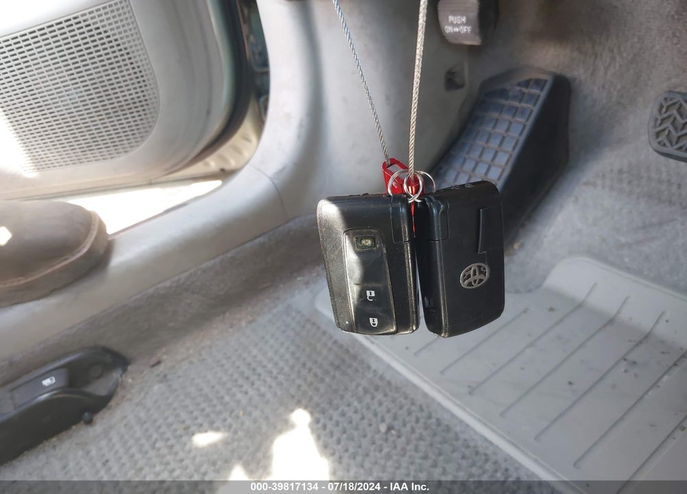 2006 TOYOTA PRIUS VIN: JTDKB20U467538377