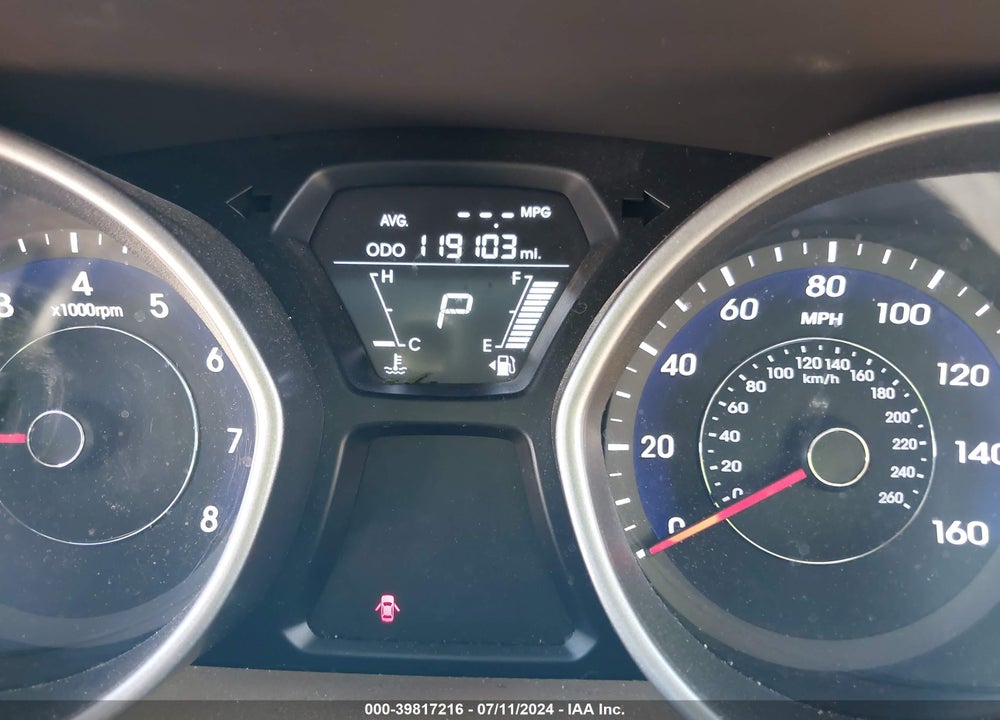 2013 HYUNDAI ELANTRA LIMITED VIN: 5NPDH4AE3DH227428