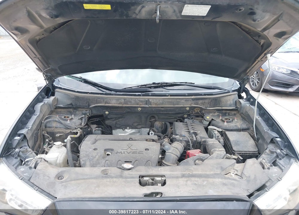 2018 MITSUBISHI OUTLANDER SPORT 2.0 ES VIN: JA4AP3AU2JZ015027