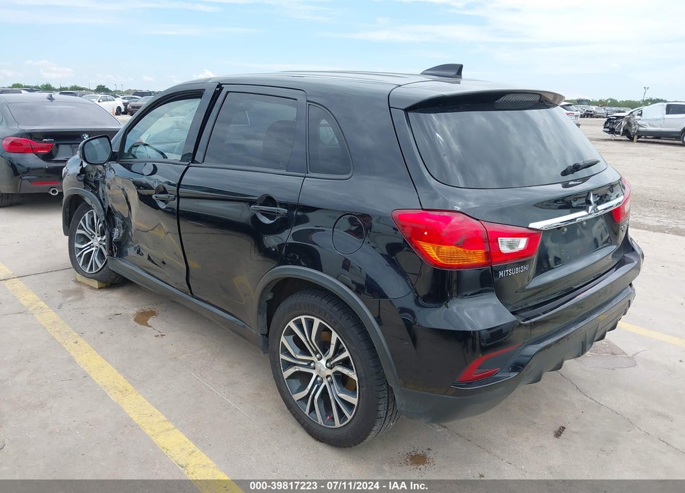 2018 MITSUBISHI OUTLANDER SPORT 2.0 ES VIN: JA4AP3AU2JZ015027