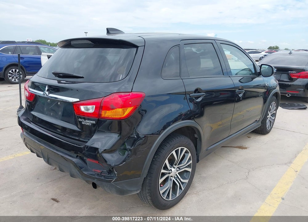 2018 MITSUBISHI OUTLANDER SPORT 2.0 ES VIN: JA4AP3AU2JZ015027