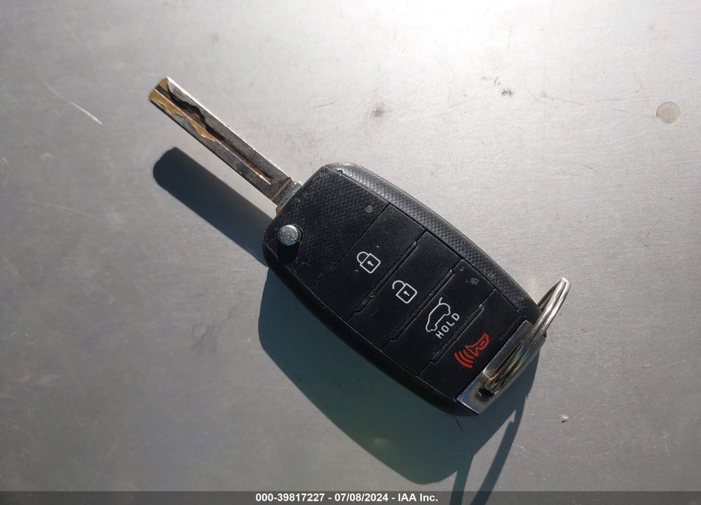 2014 KIA SOUL VIN: KNDJN2A23E7063285