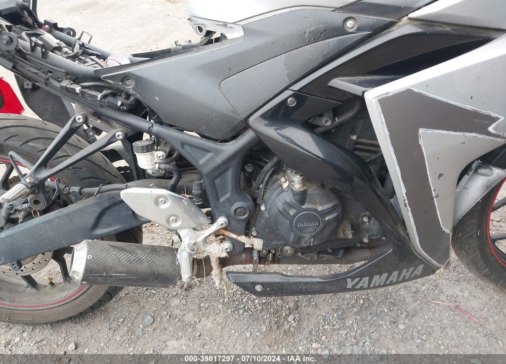 2016 YAMAHA YZFR3 VIN: MH3RH06Y3GK014049