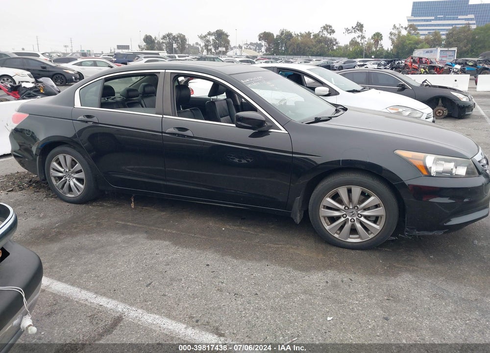 2012 HONDA ACCORD 2.4 EX-L VIN: 1HGCP2F82CA088146