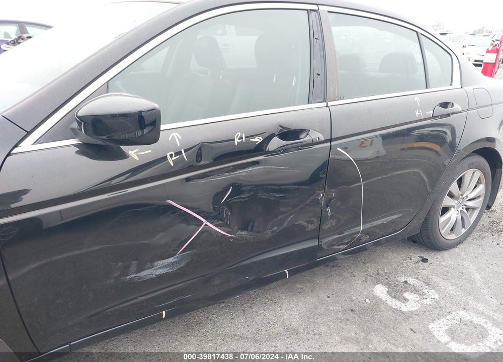 2012 HONDA ACCORD 2.4 EX-L VIN: 1HGCP2F82CA088146
