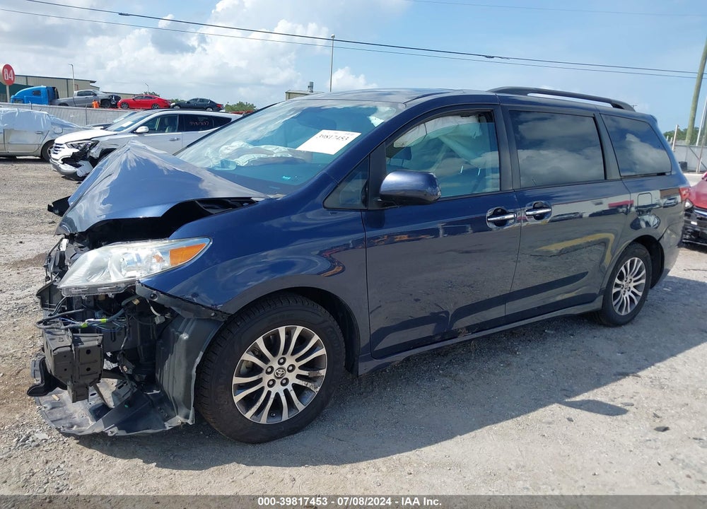 2020 TOYOTA SIENNA XLE VIN: 5TDYZ3DC3LS068373