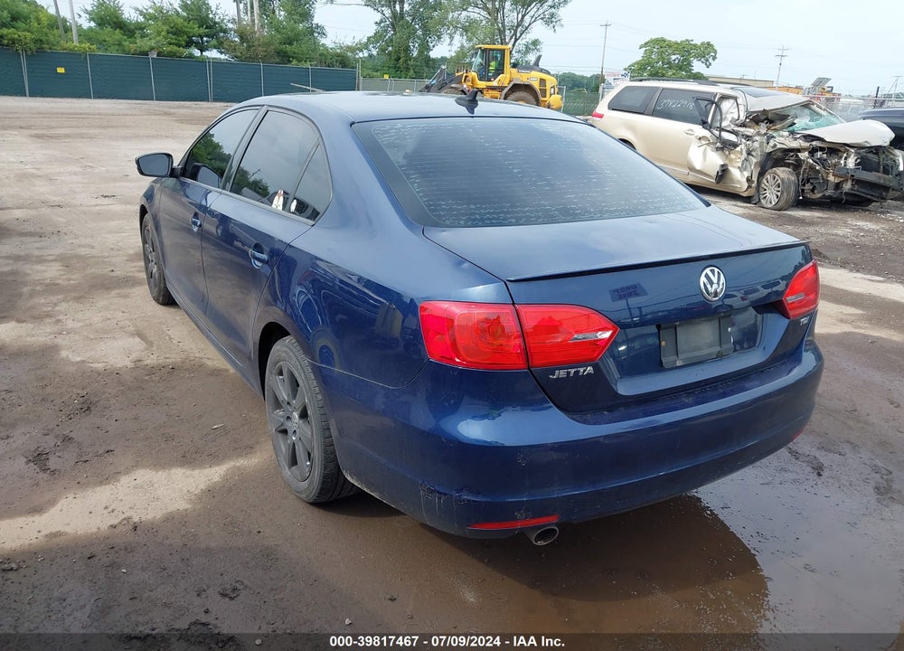 2012 VOLKSWAGEN JETTA 2.0L TDI VIN: 3VWLL7AJ8CM360278