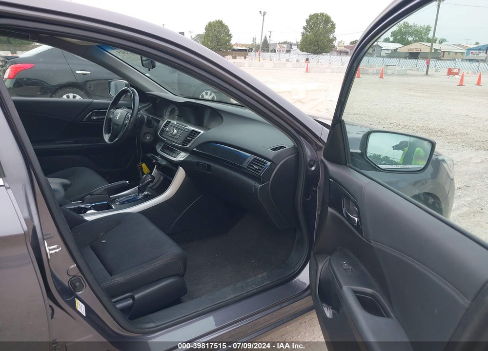 2013 HONDA ACCORD SPORT VIN: 1HGCR2F52DA273377