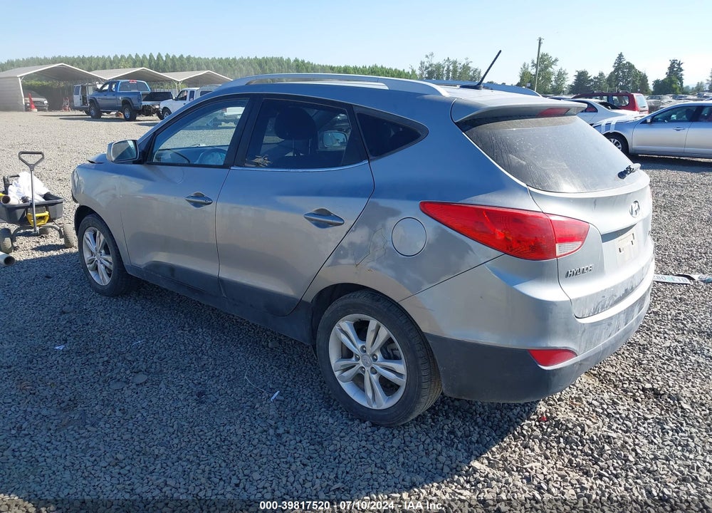 2010 HYUNDAI TUCSON GLS VIN: KM8JUCAC0AU042273