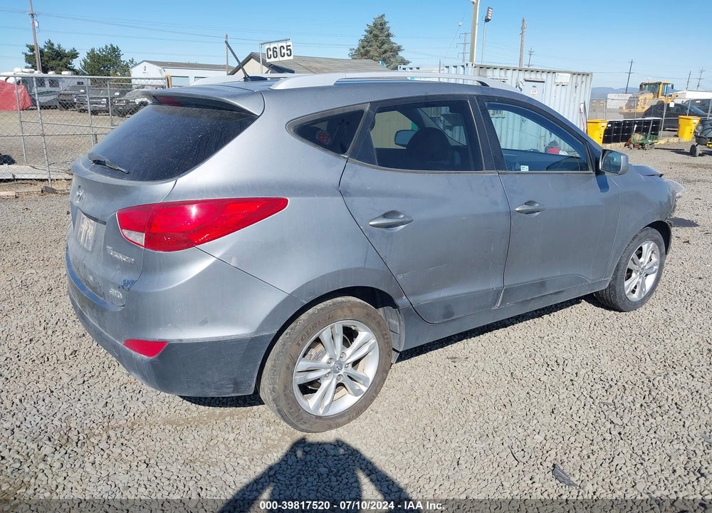 2010 HYUNDAI TUCSON GLS VIN: KM8JUCAC0AU042273