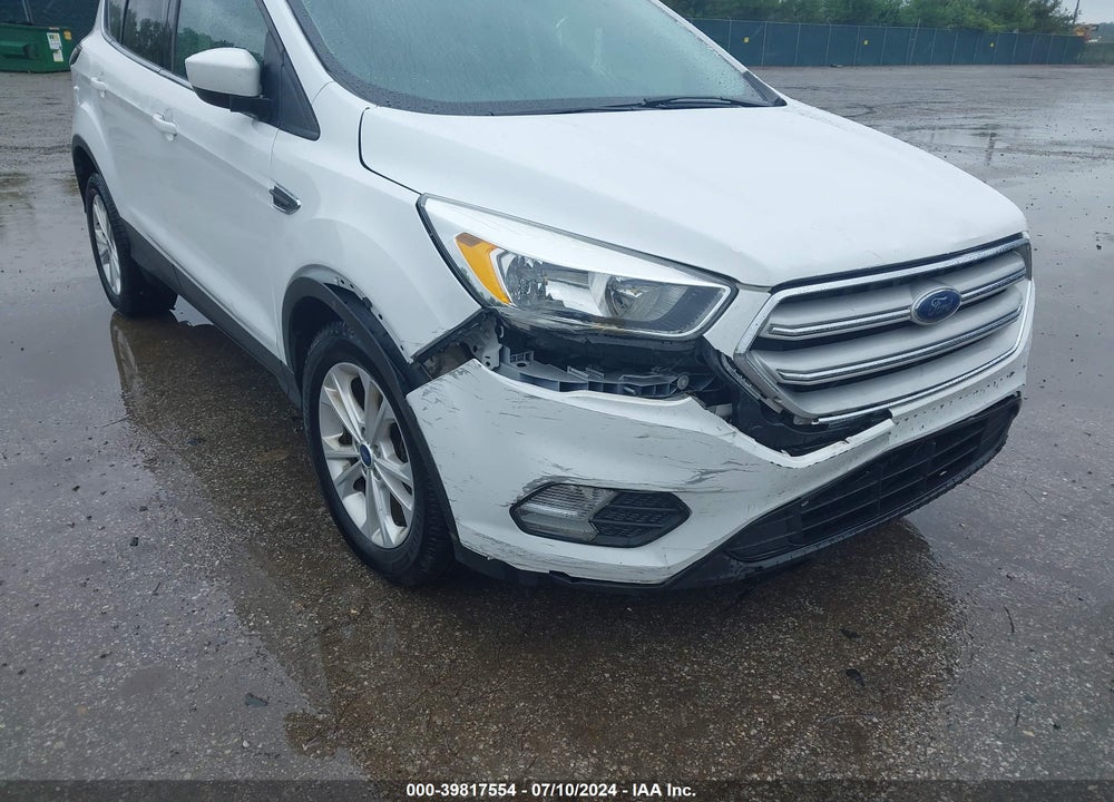 2018 FORD ESCAPE SE VIN: 1FMCU9GD6JUA74804