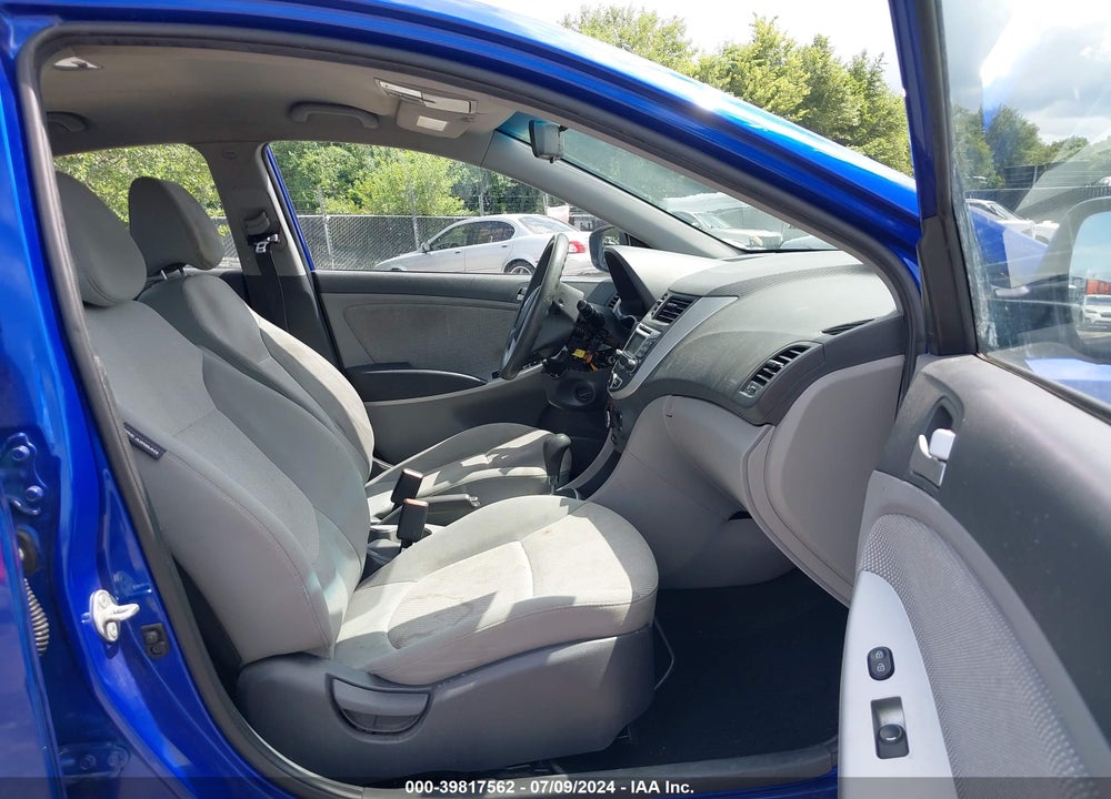 2013 HYUNDAI ACCENT GLS VIN: KMHCT4AE8DU560333